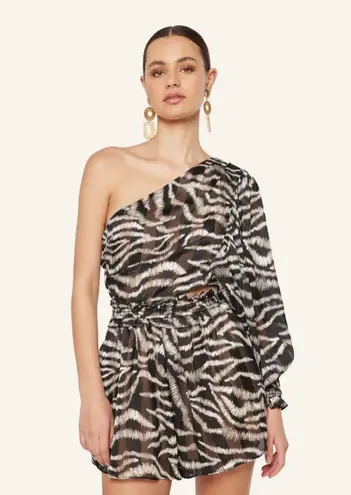 Elliatt  Divinity Black & White One Shoulder Romper