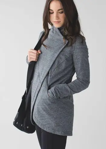 Lululemon  | That’s a Wrap | Heathered Snow Slub Coal | Long Sleeve Jacket | 4