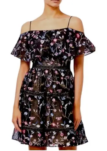 Adrianna Papell Dress Sz 8 Black OffShoulder Floral Embroidery Ruffled Boho Chic