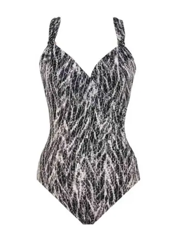 MiracleSuit  Metallic Silver Chevron Python Siren OnePiece Swimsuit Size 8 NWT