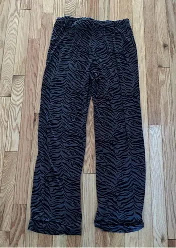 Rails  Animal Print Lounger/PJs super comfy-Size S