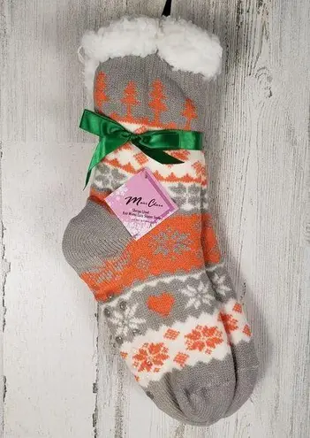 NWT Sherpa Lined Knit Winter Snowflake Holiday Design No