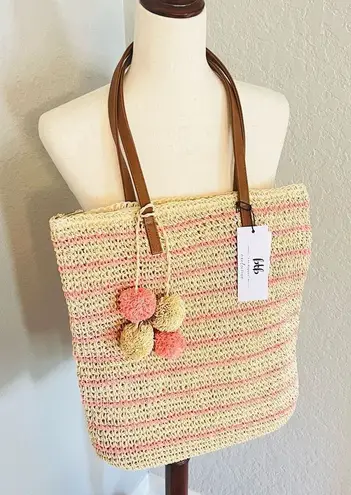 btb Los Angeles Lucy Tote, Straw Woven Pom Pom Vacation Beach Bag, Natural, NWT Tan