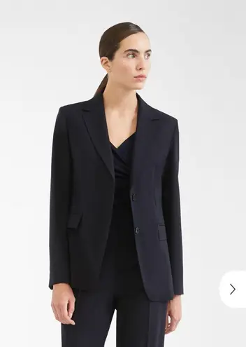 Max Mara navy 4 pocket blazer in crepe fabric