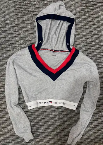 Tommy Hilfiger Gray Cropped Hoodie