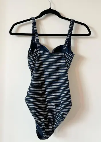 Nip Tuck Navy Sorrento Stripe Joanne Front Twist One Piece Swimsuit Size 4