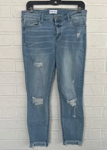 Studio Blue Women's Blue Distressed Jeans with Rips. Size 30