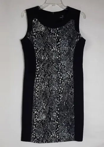 Ronni Nicole  Women Size 10 Sleeveless Dress Black