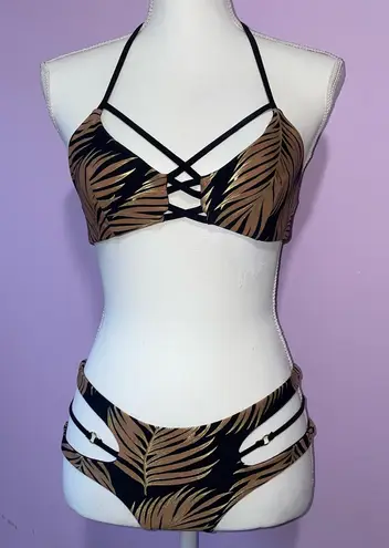 Beach Bunny Reversible Bikini Set Women L Swimwear Cut Out Halter Tropical Leaf