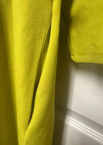 Nina Leonard Chartreuse/Gold Three-Quarter Sleeve Trapeze Dress