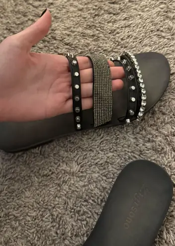 Soho Apparel 8.5 women’s slip on sandals