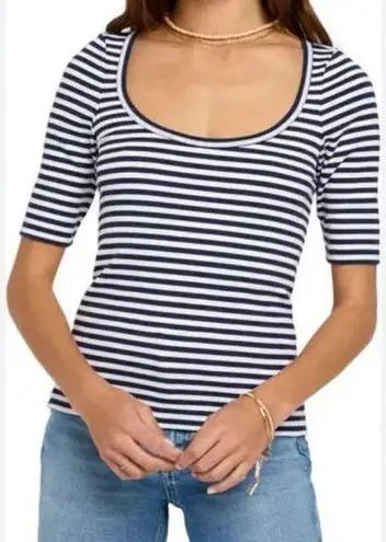 Faherty  Freestyle Rib T-Shirt in Navy Desi Stripe S