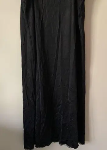 Vassarette Vintage 90’s Hollywood  full lace slip dress long fitted bust Black