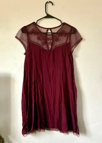 Lucy in the Sky Lace maroon dress