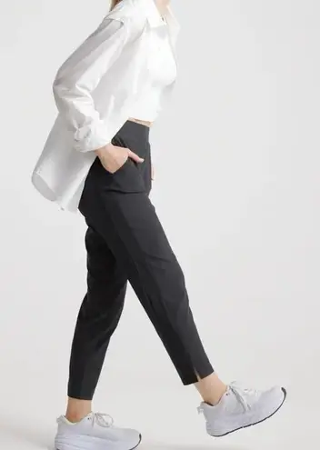 Quince Performance Tech Black Ankle Pants Women’s Size Medium