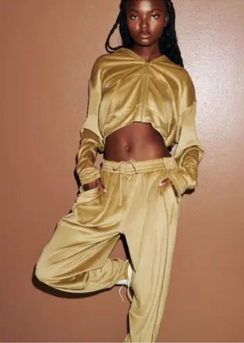 SKIMS Women’s gold velour super soft drawstring jogger sweatpants XXS