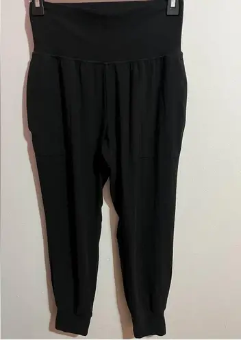 Athleta  salutation jogger in powervita