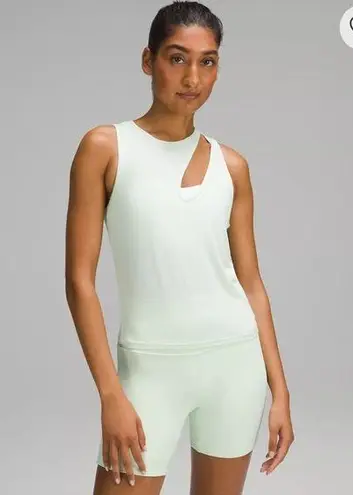 Lululemon NWT  Shoulder Cut-Out Yoga Tank Kohlrabi Green Silk Blend 10 Large