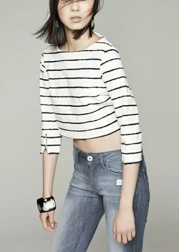 Elizabeth and James NWOT White Black stripe Jayren Boat-Neck Crop Top