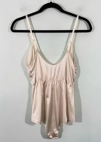 Vtg Wonder Maid Cream Satin Sweetheart Neckline Bodysuit Size 32 Union USA Made