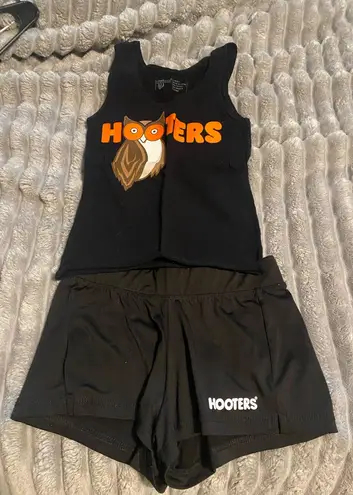 Hooters  Uniform thumbnail 1