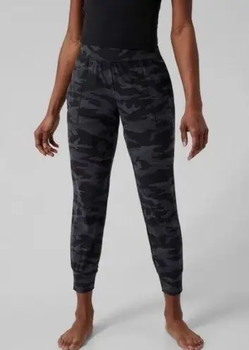 Athleta  Camo Salutation Joggers