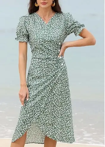 NWT ~ Women's Green Floral Calico Summer Wrap Dress ~ Size LARGE