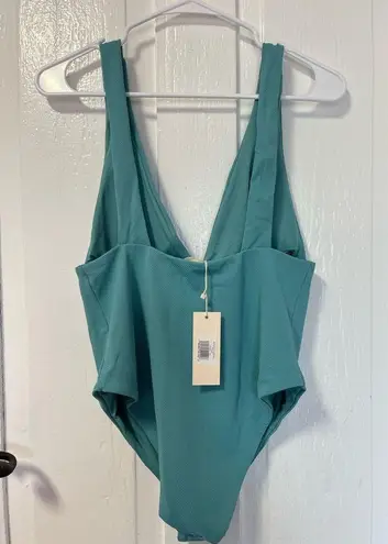 Eberjay NWT Eberjey Vivian textured pique deep V swimsuit ocean blue Large