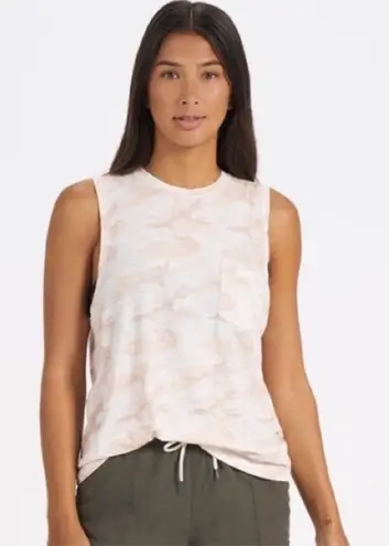 Vuori Women’s Sunset Tank Top in Bisque Tan Camo Print Sz L