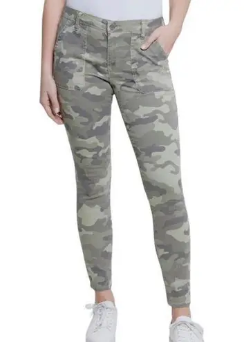 Seven7  Utility Ankle Tummyless Skinny Jeans in Sandstorm Camo high rise / 7 /EUC