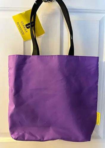 Clinique NWT MYSTERY PURPLE TOTE
