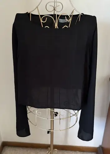 Abercrombie & Fitch Abercrombie black long bell sleeve crewneck top size M - Image 1