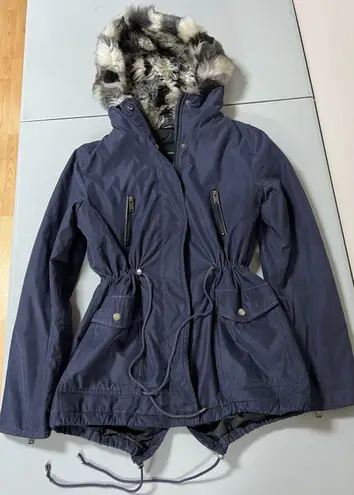 Forever 21 Navy Blue Faux Fur Drawstring Fitted Winter Coat Ski Jacket Size M 💙🖤🤍