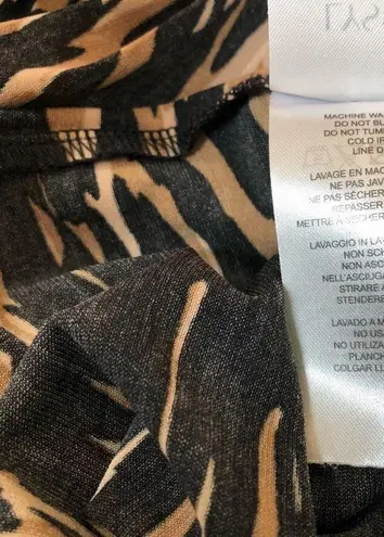 Lysse š keyhole animal print tunic top