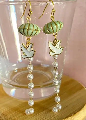 Handmade dangle earrings Kawaii bird pearl