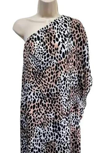 Buddy Love Grace Cheetah One shoulder maxi dress with side slit.