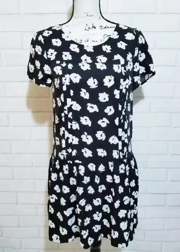 Coincidence & Chance Drop Waist Pleated Crewneck Size M