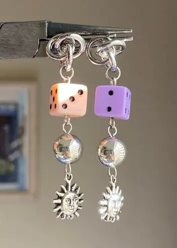 Handmade dice & sun grunge funky y2k vintage whimsy goth style dangle earrings 🎲☀️