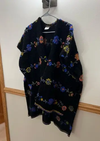 Iperico Flower Knit Shawl Wool Cardigan Made In Italy one size fits most Black Size L