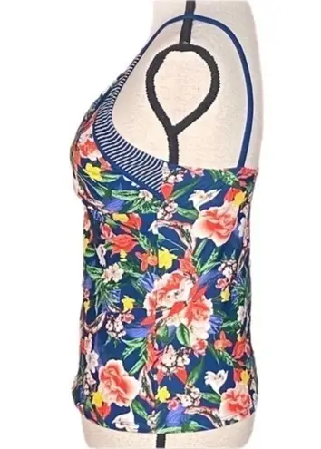 Ellen Tracy floral and fauna tankini halter top with keyhole in size 8. EUC