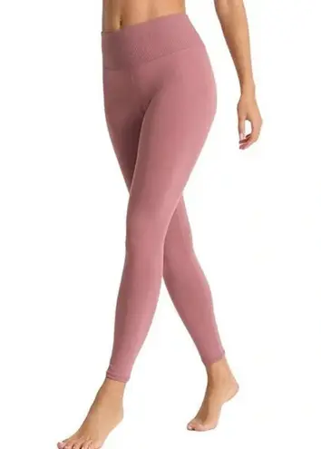 Vuori Women's Rib Studio Legging Marsala Size Extra Large VW428 Athletic