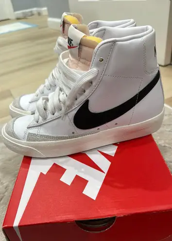 Nike Sneakers