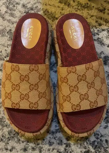 Gucci GG Supreme Platform Sandal Size 35