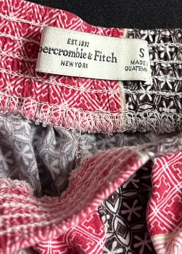 Abercrombie & Fitch Red Patchwork Boho Shorts With Crochet Trim    Size Small - Image 2