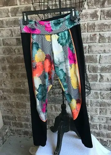 Energie Leggings Junior Girls Medium Black Floral Abstract Polyester Spa…