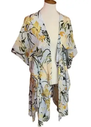 America & Beyond Women's Blue Floral Kimono/Duster Size M