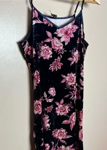 Ban Jara CLEARANCE! Navy Velour Slipdress Size M Like New