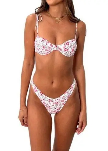 9.0 SWIM Bianca Strawberry White Floral High Waisted Bikini Two Pcs Set Size 6