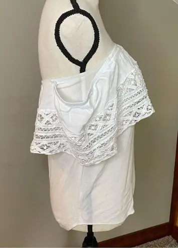 Socialite  White Off The Shoulder Lace Top Medium