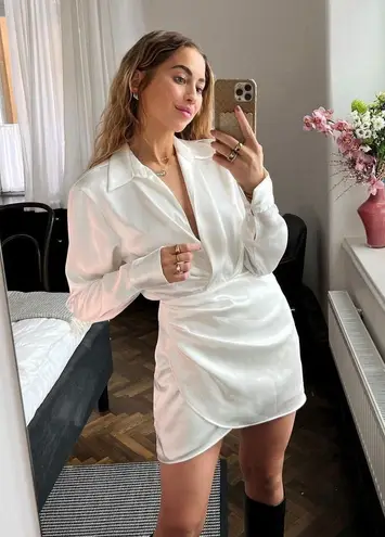 ZARA Satin Effect Mini Party Coctail Date Shower Wedding Night Out Long Sleeve dress